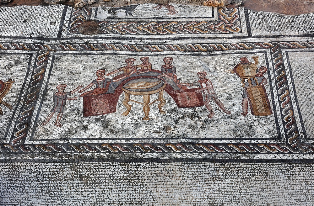 2._houses_of_the_wealthy_sepphoris_orpheus_photo_by_gabi_laorn